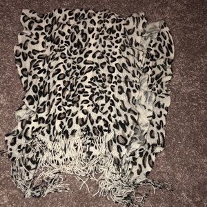 NWOT scarf